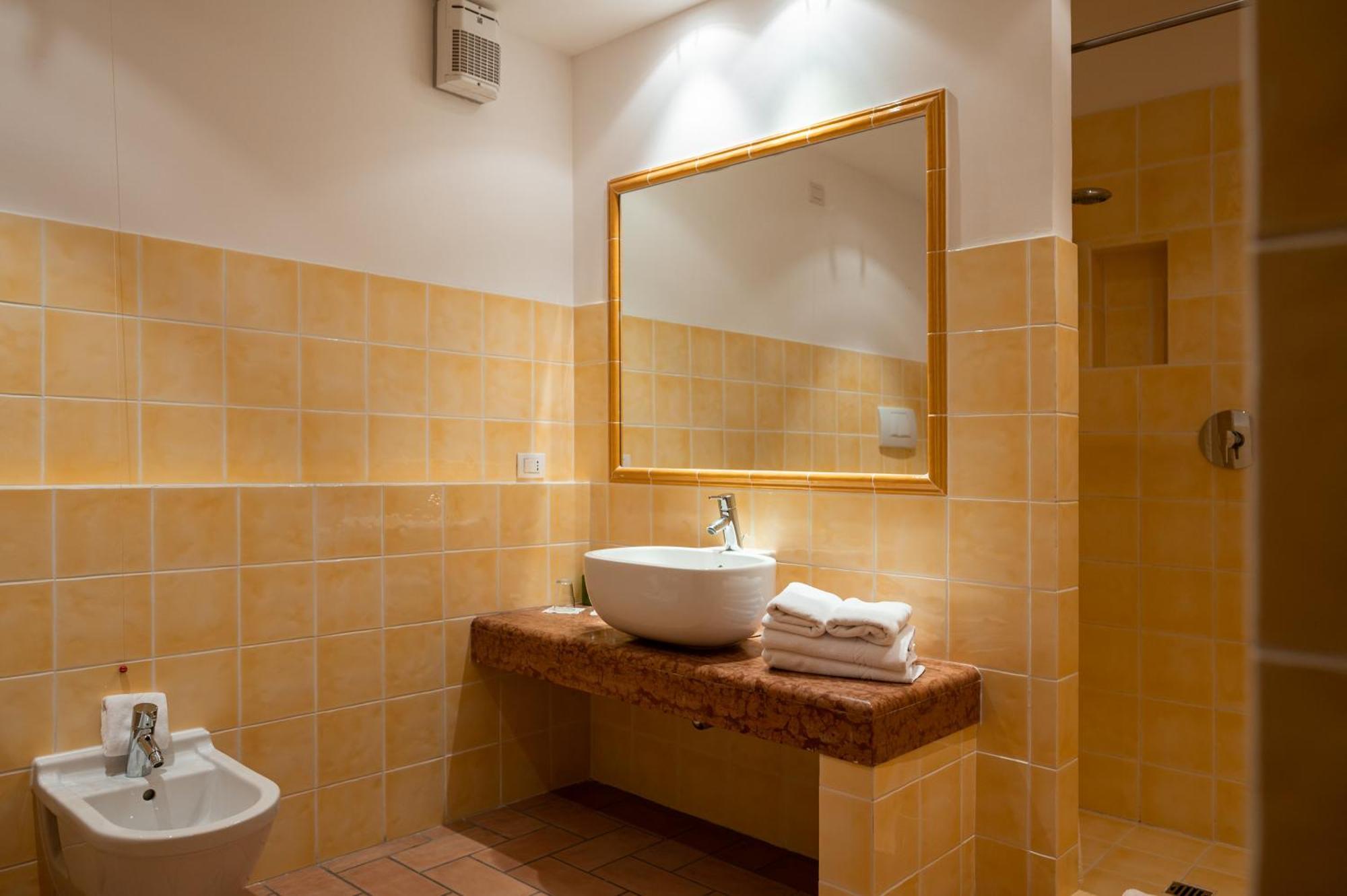 Poggio Antico Apartman Monte San Vito Szoba fotó